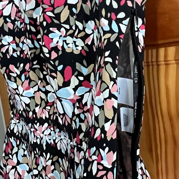 Anne Klein Womens Floral Peplum sleeveless, size 12 - Picture 10 of 14